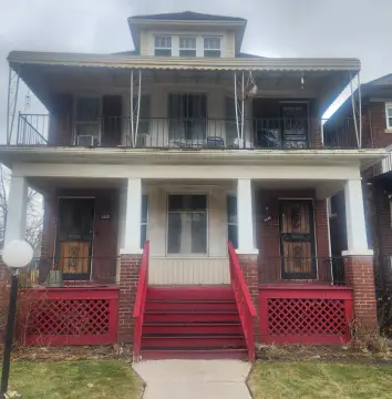 Detroit Multifamily Home in Virginia Park