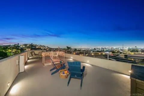 Point Loma Multifamily Residence