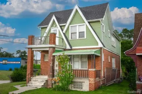 Detroit Two-Family Property with Upgrades
