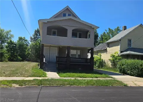 Updated Duplex with Balcony