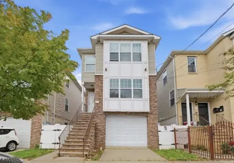 Duplex with Vacant Unit