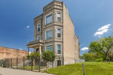 Washington Park Greystone Multifamily Property