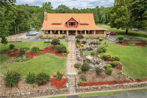 Hot Springs Bed & Breakfast Estate