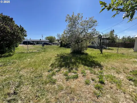 Level Lot Near Amenities