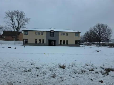 Dearborn Heights Commercial Space Available