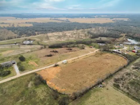 7+ Acre Land in Waco