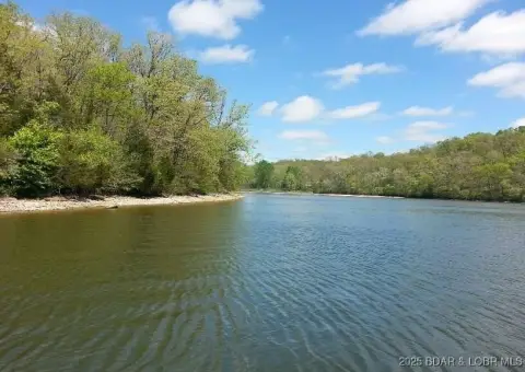Lakefront Land in Barnett, Missouri
