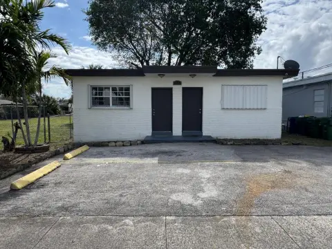 Single-Story Duplex