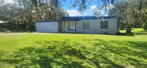 Versatile Commercial Building on Corner Lot