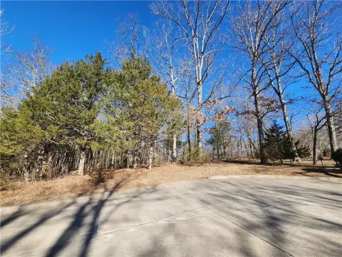 Residential Lot in Stonehedge Subdivision