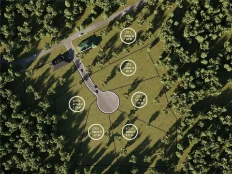 Spacious Homesite Near Beaver Lake