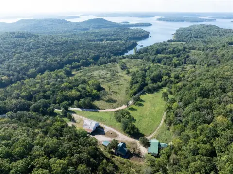 Beaver Lake Lakefront Acreage