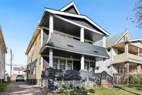 Renovated Duplex With Two Units