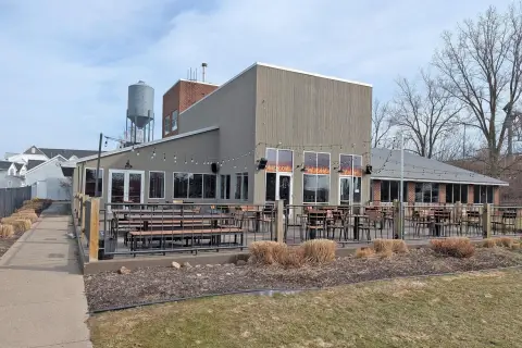 Waterfront Restaurant/Bar Opportunity