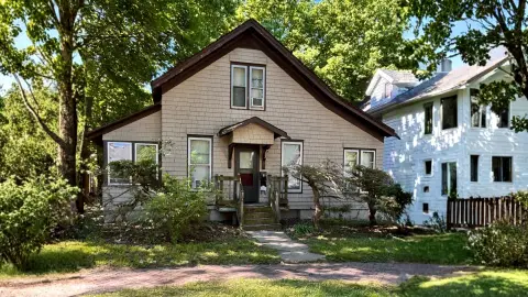 Urbana Duplex Near Campus