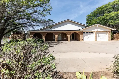 Lubbock Duplex with Modern Updates