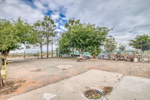 El Paso Land with Utilities