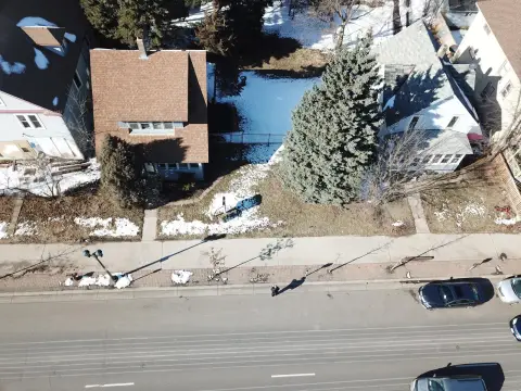 Commercial Land Near Green Line