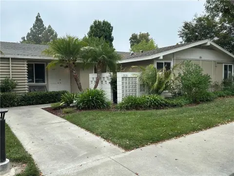 Furnished Short-Term Rental with Patio