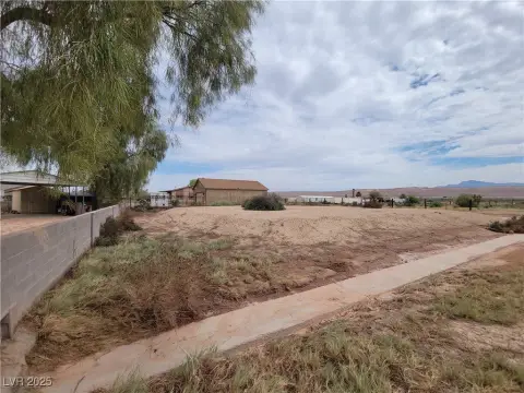 Overton Land Parcel For Sale