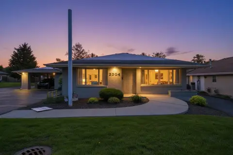 Versatile Commercial Property in Crest Hill