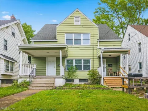 Turnkey Duplex with Two Updated Units