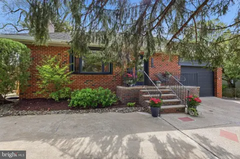 Wyndmoor Multi-Generational Home with Dual Suites