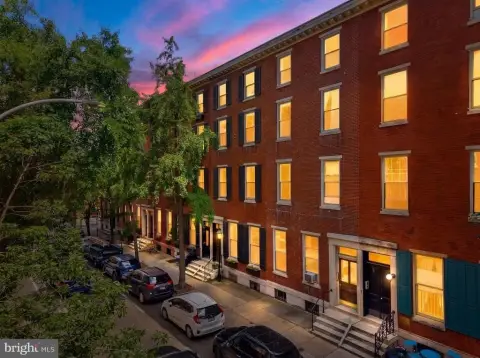 Rittenhouse Square Multi-Family Asset