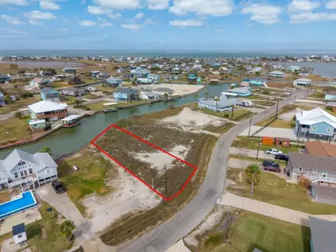 ROCKPORT Canal-Front Residential Lot
