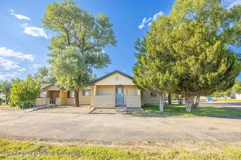 Commercial Property on Highway 40