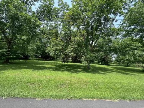 Residential Lot in Crescent Hill