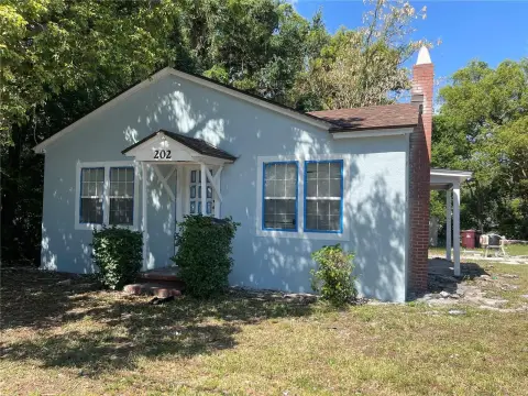 Orlando Triplex with Income Potential