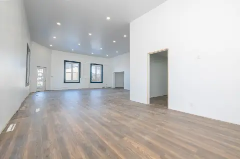 Mixed-Use Property with Pull-Through Outbuilding
