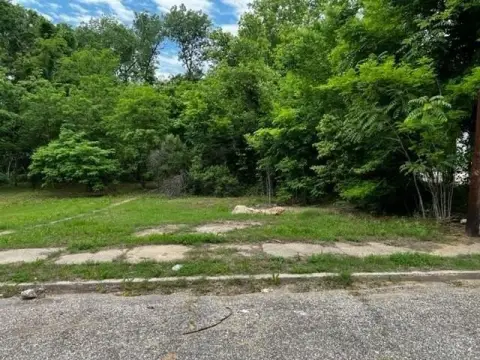 Corner Lot in Shreveport, LA