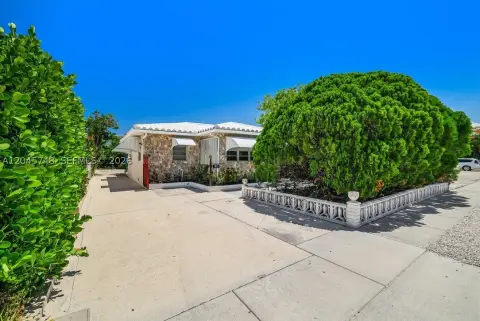 Multi-Family Property with Two Kitchens