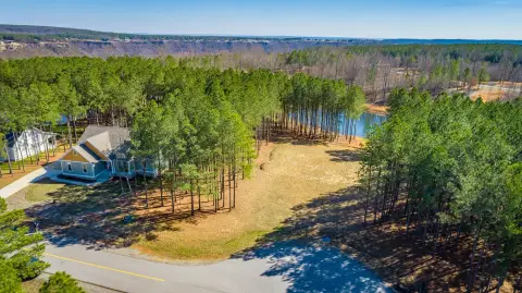 Jasper Highlands Pond-Front Land