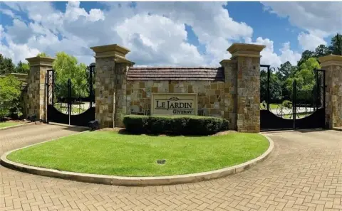 Estate Lot in Gated Community