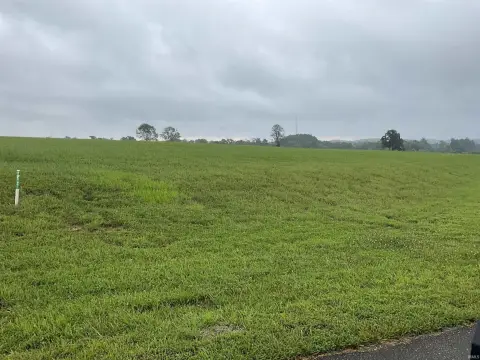 Residential Land in Freeman Fields