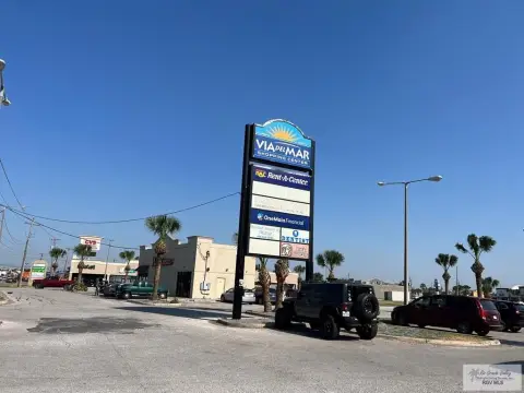 Corner Shopping Center Retail Space