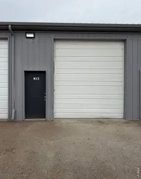 Small-Bay Industrial Warehouse