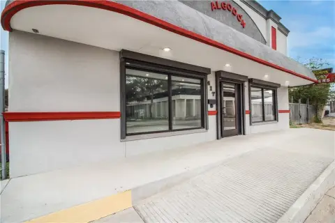 Updated Retail/Office Building in Robstown