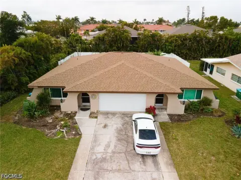 Spacious 3BR/2BA Duplex