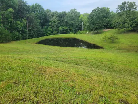 Unrestricted Rolling Land Tract
