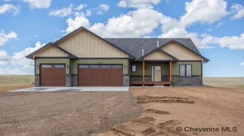 Cheyenne Ranch on 5.25 Acres