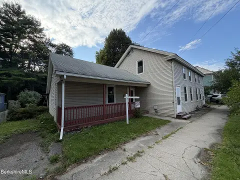 Colonial Duplex with Fenced Backyard