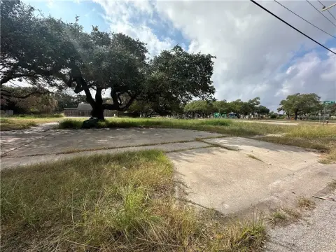 Aransas Pass Corner Lot