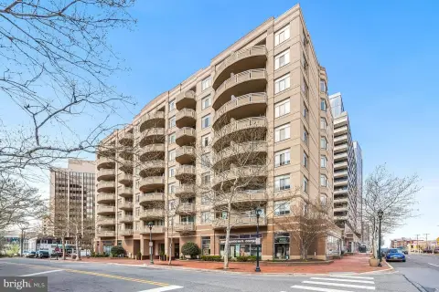 Updated Two-Bedroom Apartment Unit