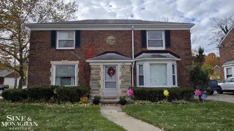 Detroit Duplex with Garage
