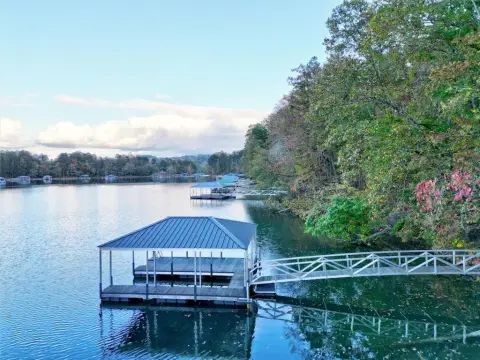 Lakefront Residential Lot with Boat Slip