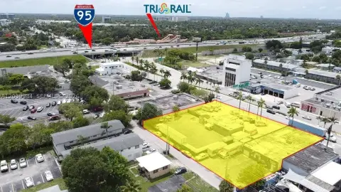 Mixed-Use Commercial Property with Auto License